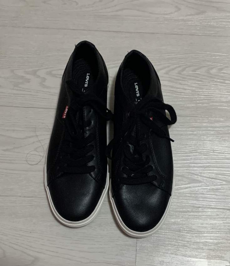 Authentic black Levi’s sneakers 
