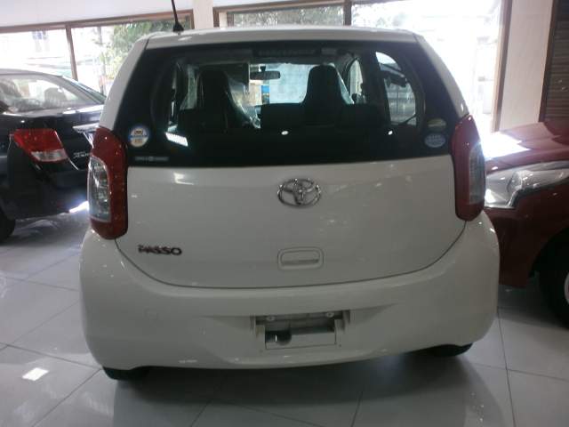Toyota passo - 2 - Family Cars  on Aster Vender