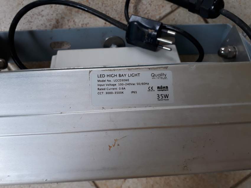 Projecteur LED - 2 - All electronics products  on Aster Vender