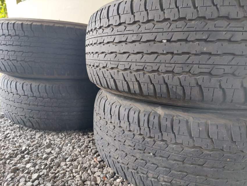 4X DUNLOP AT22 265/65R17 - 2 - Spare Parts  on Aster Vender