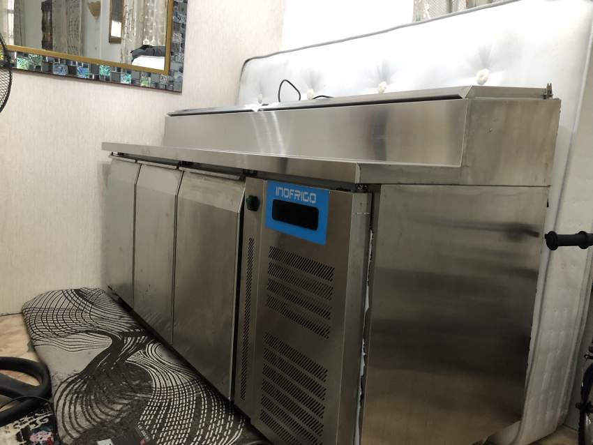 3 Door Salad Bar / Refrigerated pizza counter. - 7 - All electronics products  on Aster Vender