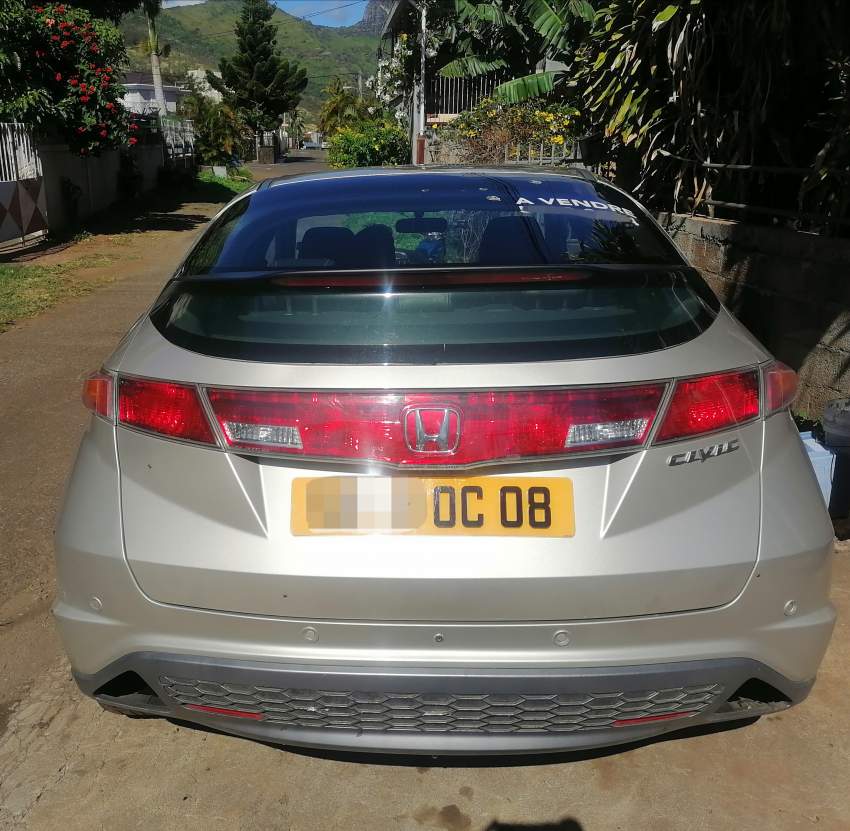 Honda Civic FK2 2008 - 2 - Sport Cars  on Aster Vender