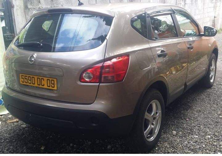 Nissan Qashqai 2009 Brown 1598cc - 2 - SUV Cars  on Aster Vender