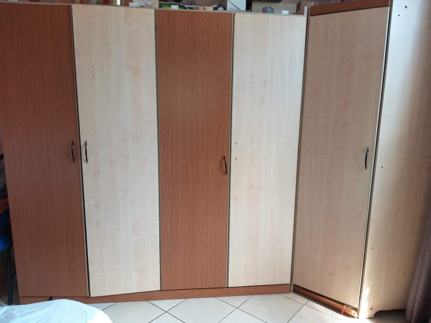 Armoire on Aster Vender