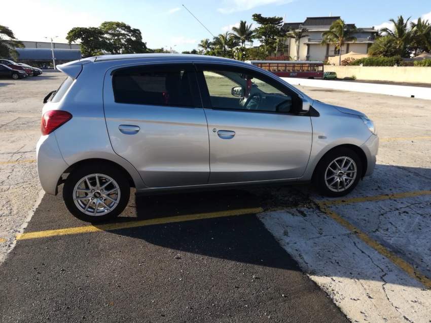 Mitsubishi Mirage Yr 2014 - 3 - Compact cars  on Aster Vender