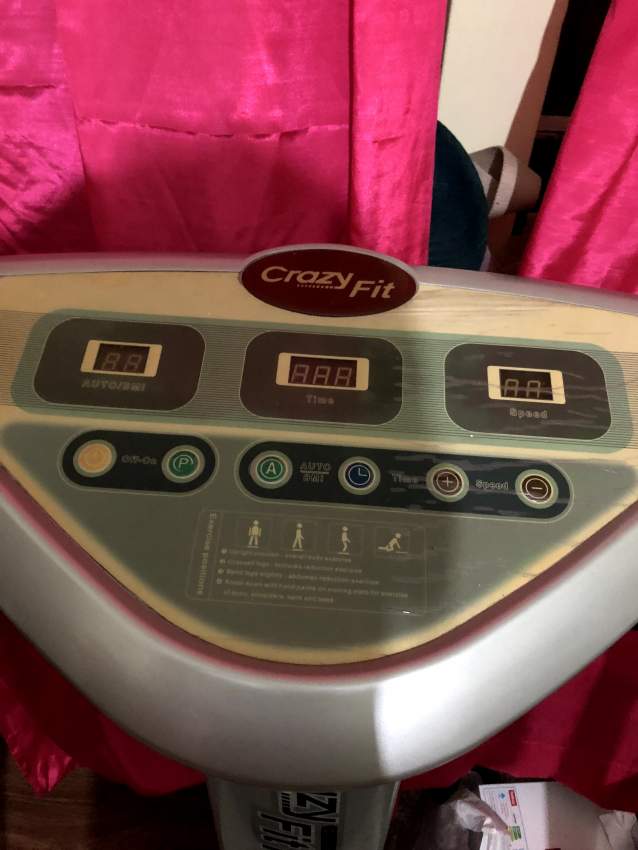 PLATEFORME VIBRANTE - CRAZY FIT MASSAGE - 1 - Fitness & gym equipment  on Aster Vender