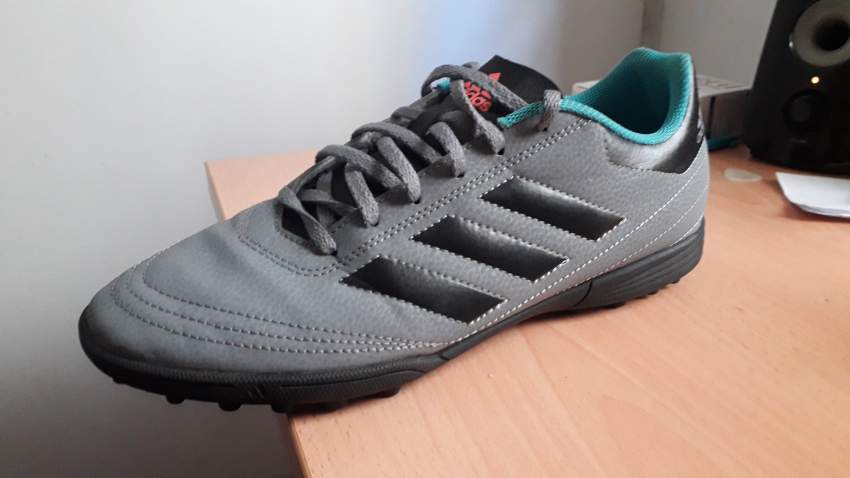 New original Adidas football shoes size 42