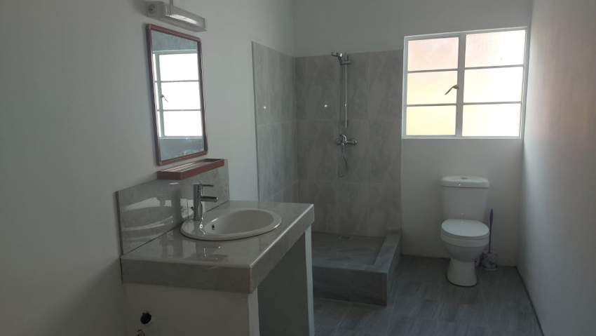 First Floor of a House for RENT – Vacoas  - 3 - Room in House  on Aster Vender