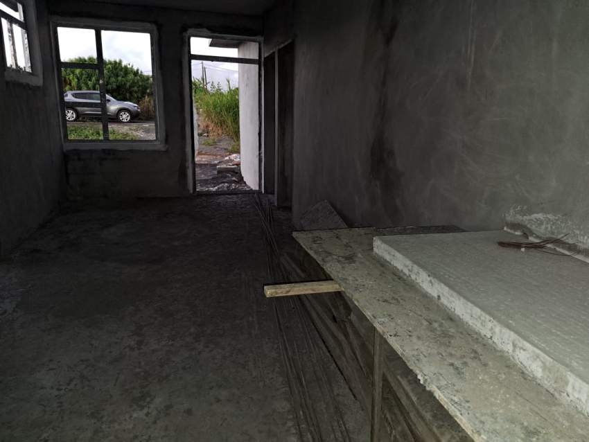 HOUSE STILL IN CONSTRUCTION FOR SALE – WOOTON - 4 - House  on Aster Vender