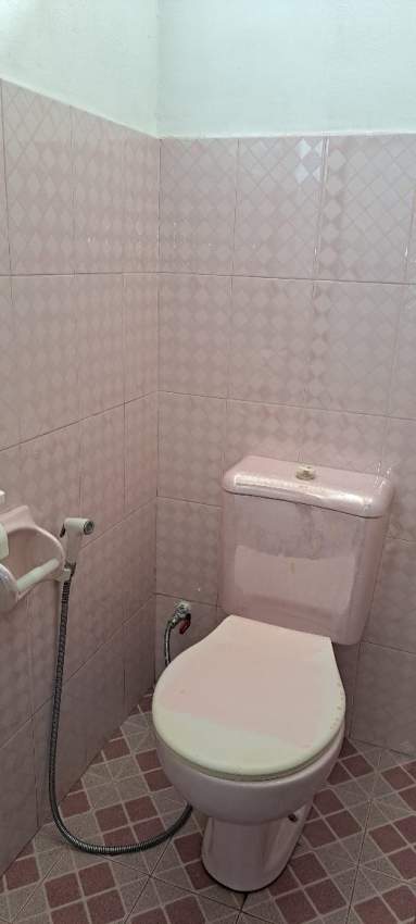 Ground Floor of a House Unfurnished – Rental – Vacoas - 6 - House  on Aster Vender