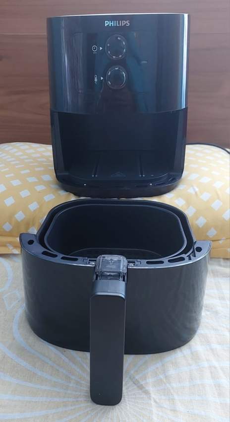 Philips Air Fryer 1400W Black - 2 - Kitchen appliances  on Aster Vender