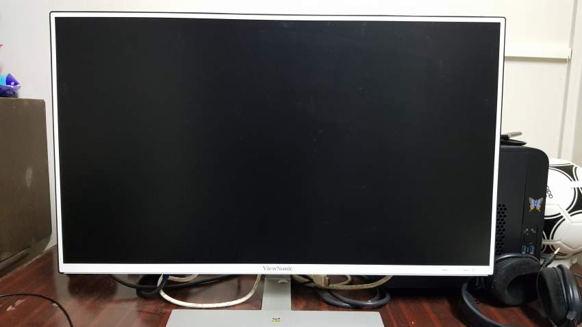 Viewsonic 32 inch - 0 - LED Monitor  on Aster Vender