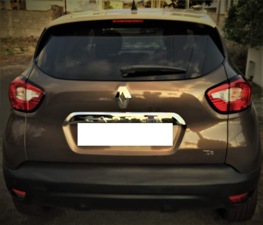 RENAULT CAPTURE 1.2L - 3 - SUV Cars  on Aster Vender