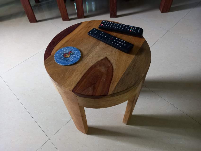Round side table 