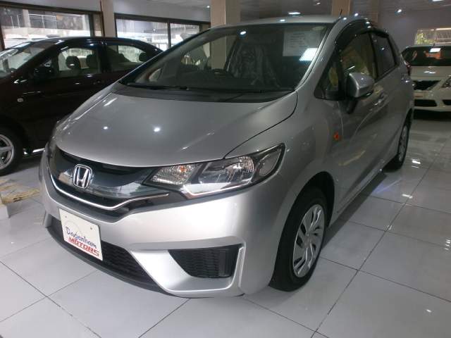 HONDA FIT F PACKAGE - 1 - Family Cars  on Aster Vender