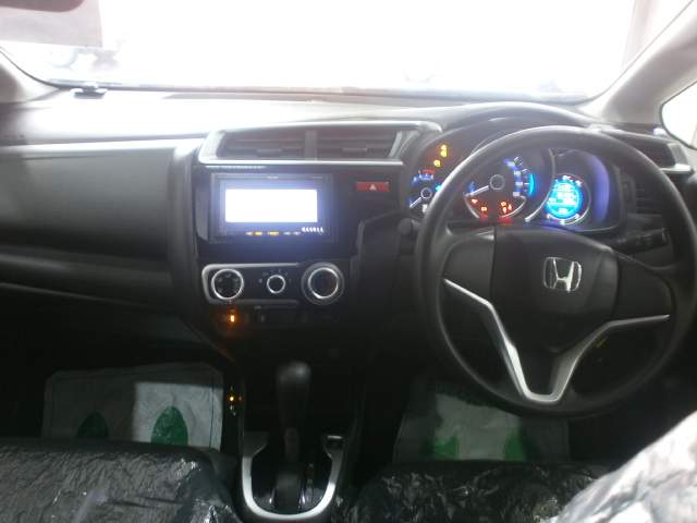 HONDA FIT F PACKAGE - 5 - Family Cars  on Aster Vender