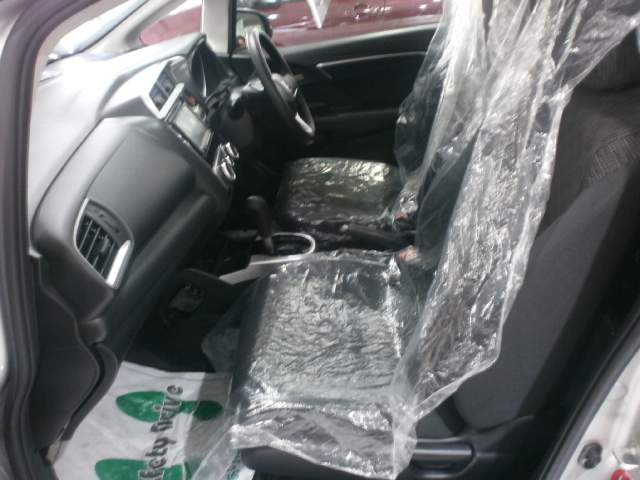 HONDA FIT F PACKAGE - 7 - Family Cars  on Aster Vender