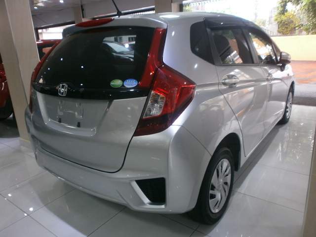 HONDA FIT F PACKAGE - 4 - Family Cars  on Aster Vender