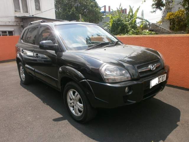 HYUNDAI TUCSON on Aster Vender