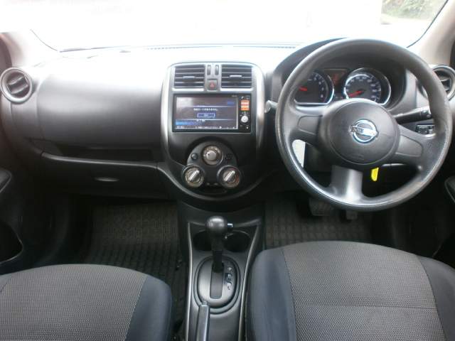 NISSAN LATIO - 6 - Family Cars  on Aster Vender