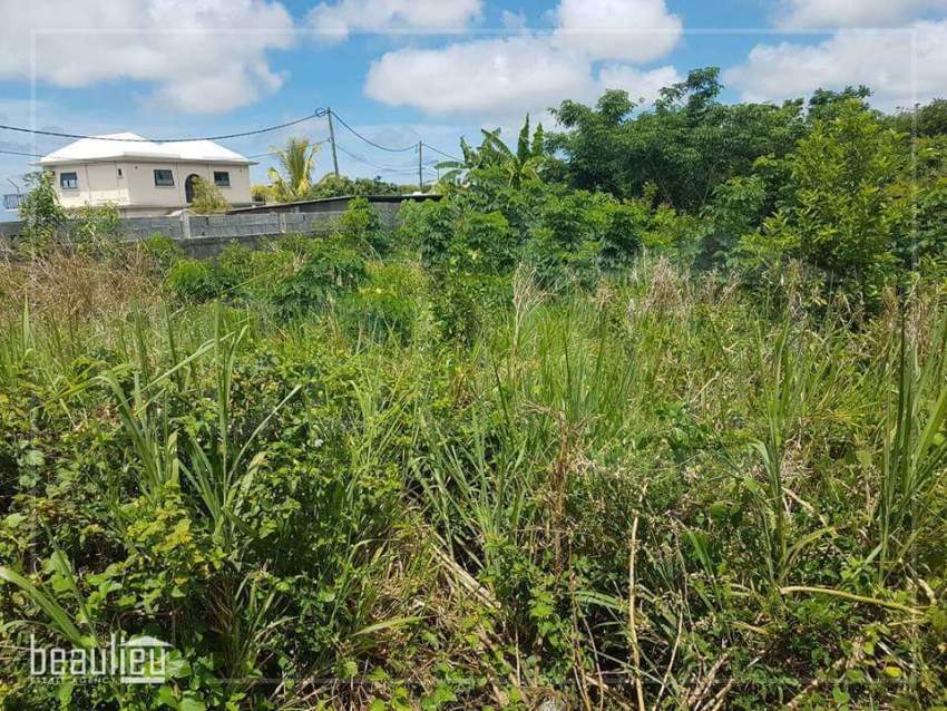 Sale of residential land of 5,5 Perches in Fond du Sac - 1 - Land  on Aster Vender