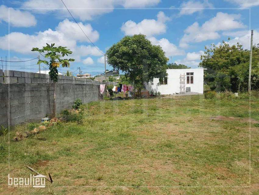 Sale of residential land of 5,5 Perches in Fond du Sac - 2 - Land  on Aster Vender