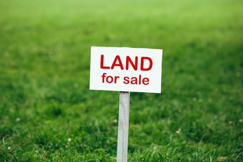 11,5 Perches Residential land in Flacq on Aster Vender