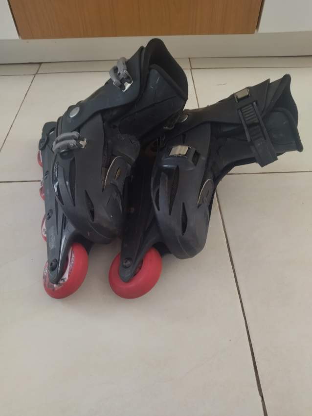 Roller  - 1 - Roller skating  on Aster Vender