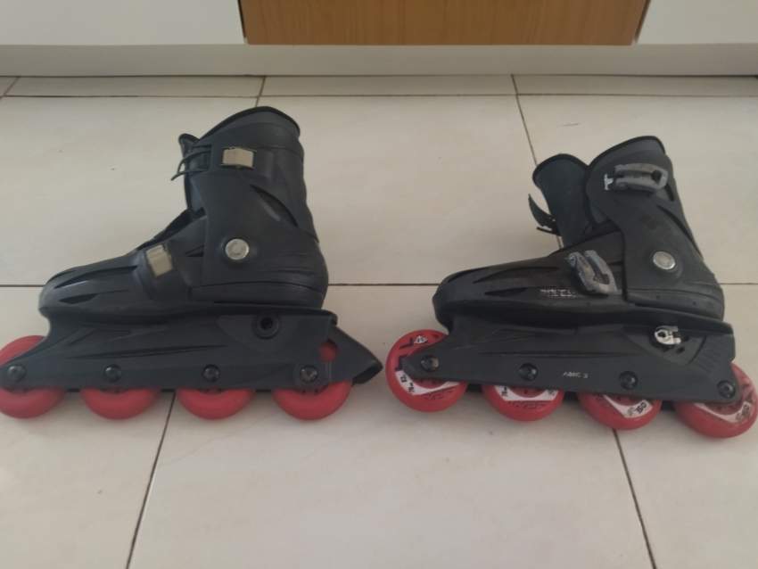 Roller  - 2 - Roller skating  on Aster Vender