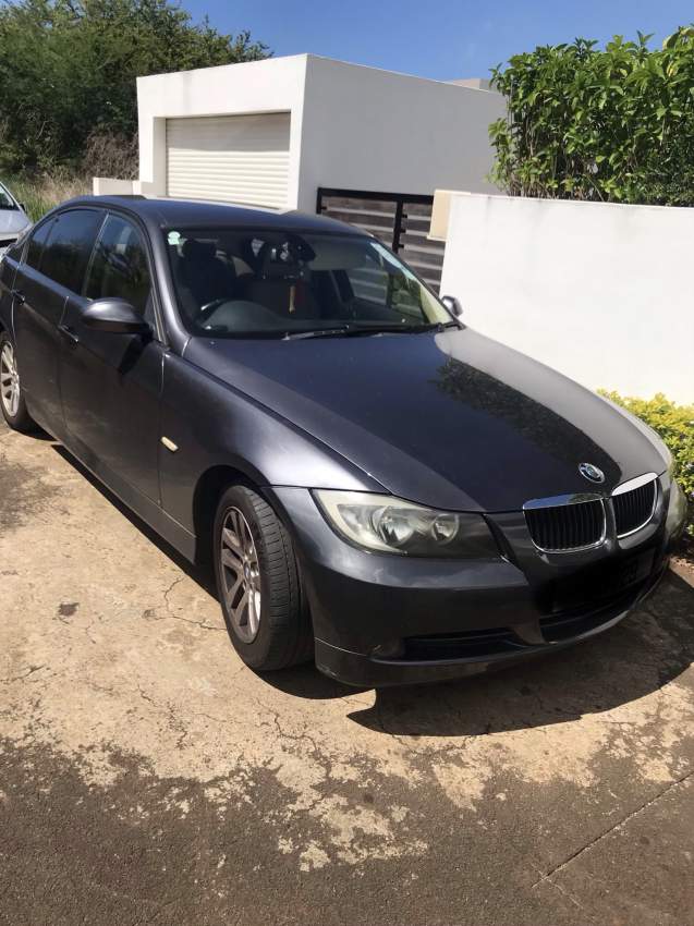 BMW 320i - 0 - Luxury Cars  on Aster Vender