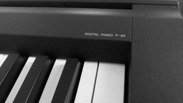 Yamaha Digital Keyboard - 3 - Electronic piano  on Aster Vender