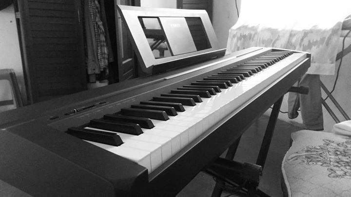 Yamaha Digital Keyboard - 1 - Electronic piano  on Aster Vender