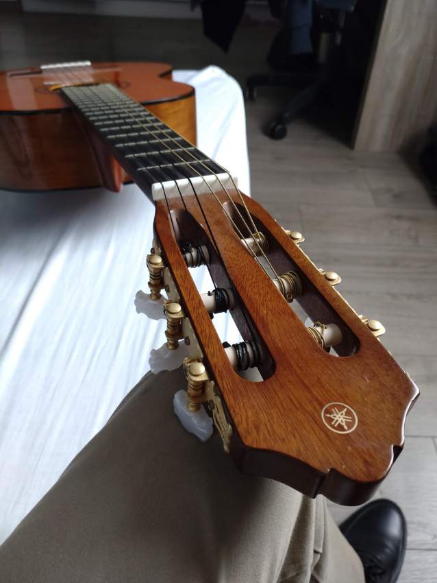 YAMAHA C70 Classical guitar - 5 - Accoustic guitar  on Aster Vender