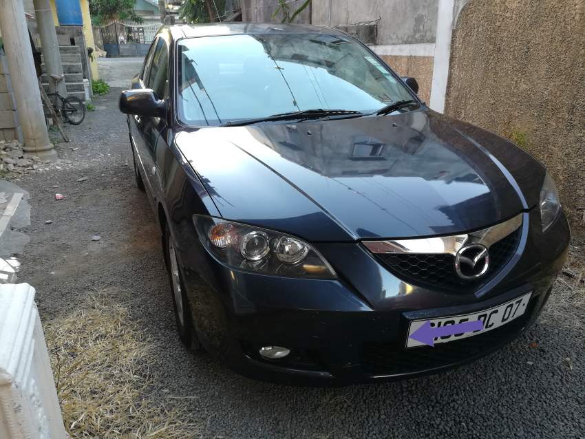 Mazda 3 on Aster Vender