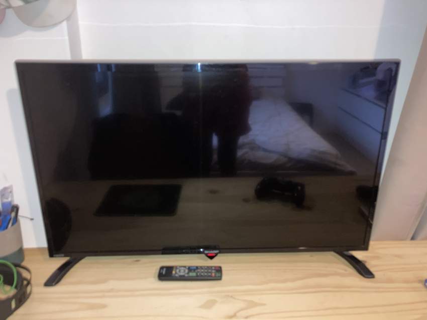 Sharp 42’’ Full HD TV - 0 - TV Box  on Aster Vender