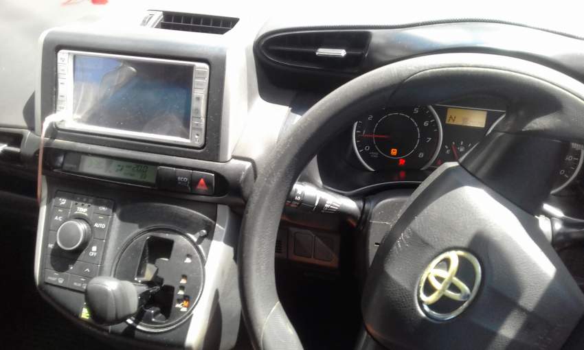 Toyota Wish - 0 - Family Cars  on Aster Vender