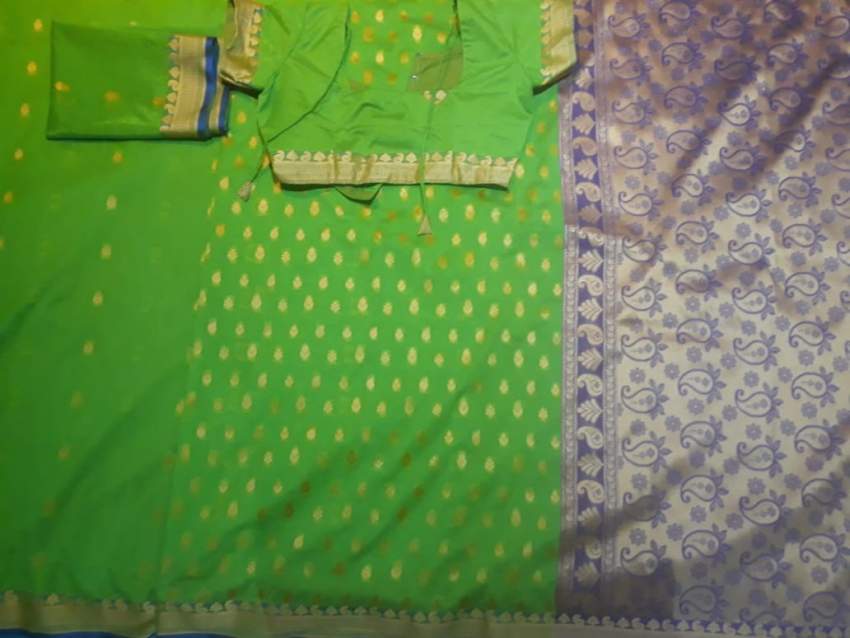 Silk saree on Aster Vender