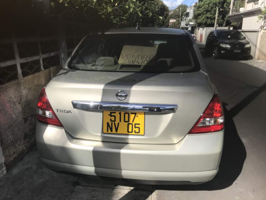 Nissan tiida 2005 automatic  - 0 - Family Cars  on Aster Vender