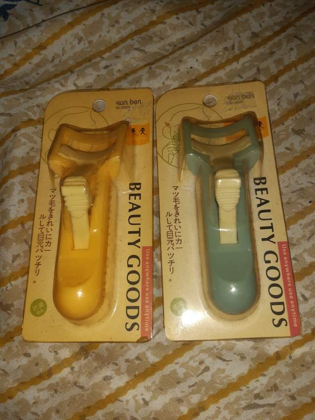 Applique Cils a vendre on Aster Vender