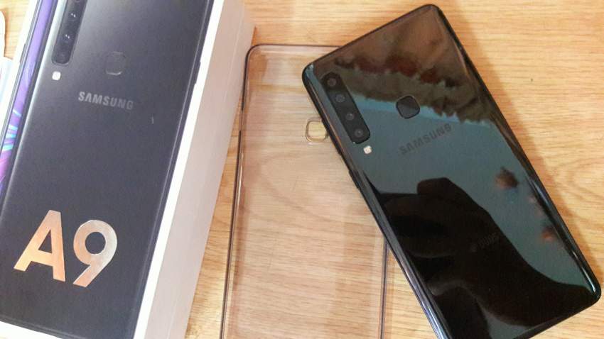 Samsung A9 2018 on Aster Vender