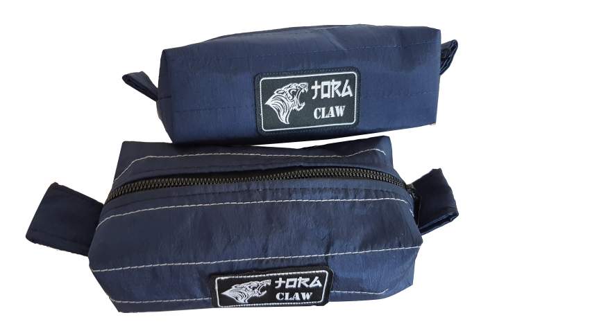 WATERPROOF POUCH/TOILETRIES - 1 - Sports outfits  on Aster Vender