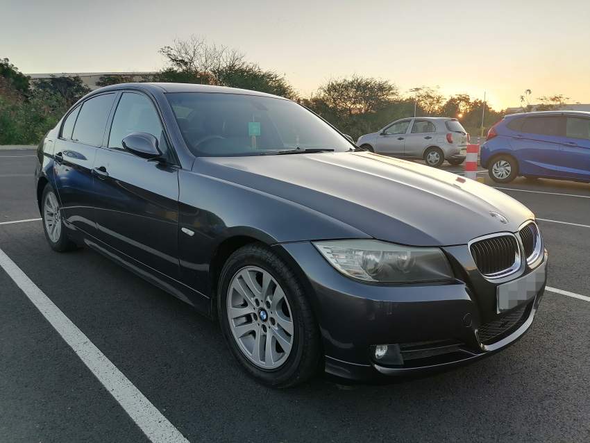 Bmw 320i Year 2005 - 0 - Luxury Cars  on Aster Vender