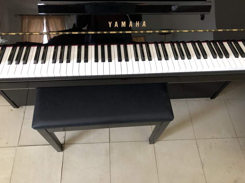 Piano droit à vendre- DEJA VENDU - 1 - Piano  on Aster Vender