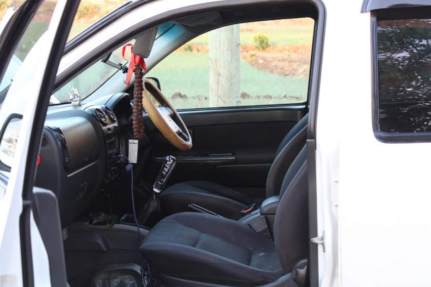 Isuzu 2.5 turbo - 6 - Pickup trucks (4x4 & 4x2)  on Aster Vender