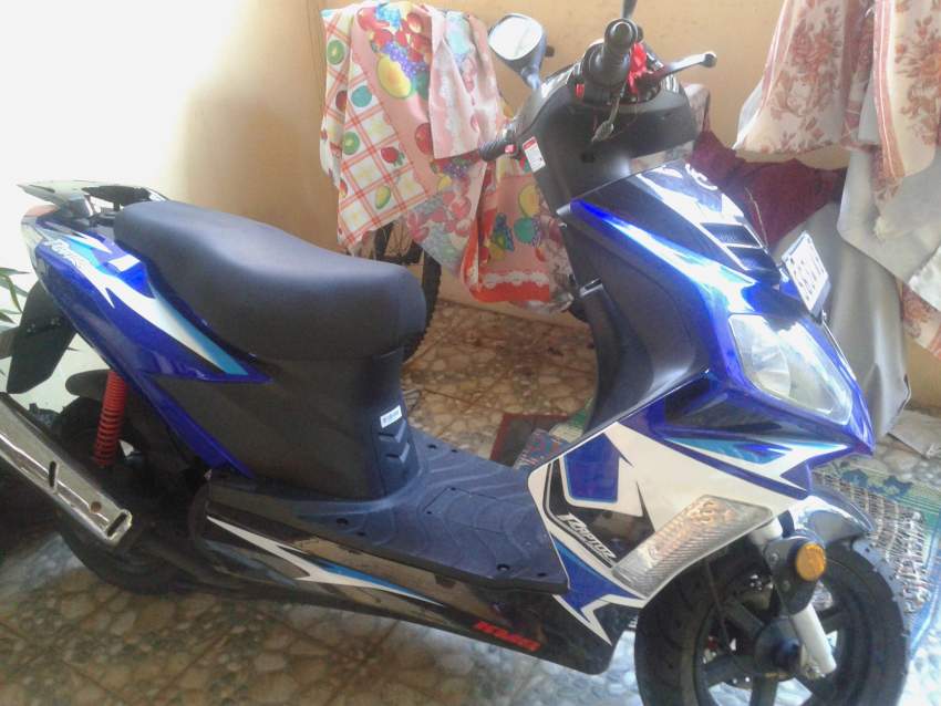 Scooter kmc 123cc - 0 - Scooters (above 50cc)  on Aster Vender