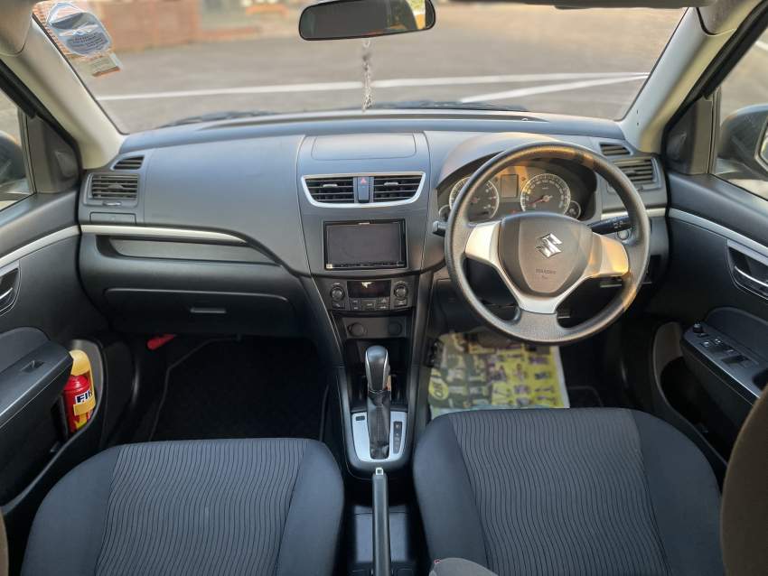 Suzuki Swift  - 5 - Compact cars  on Aster Vender