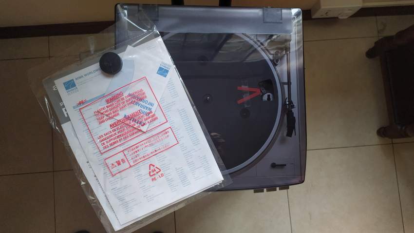 Aiwa turn table on Aster Vender