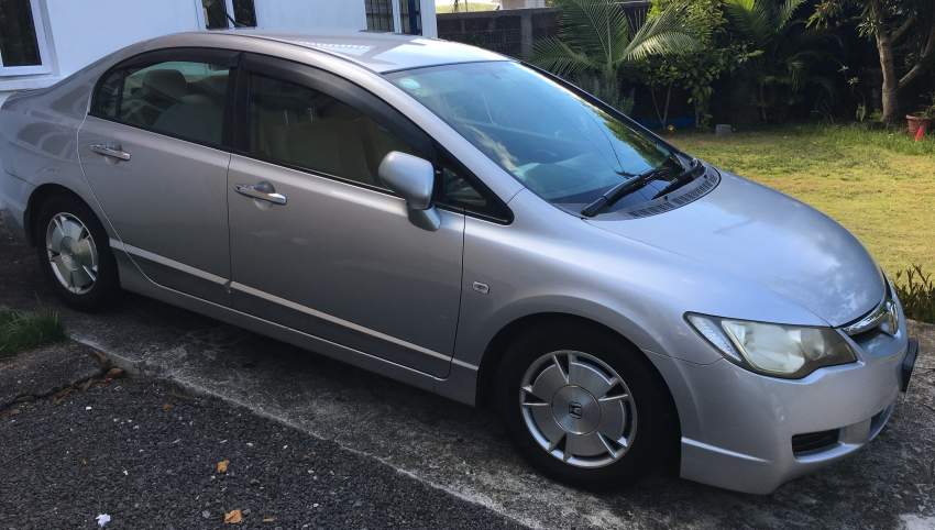 Honda Civic 2006 - 8 - Family Cars  on Aster Vender