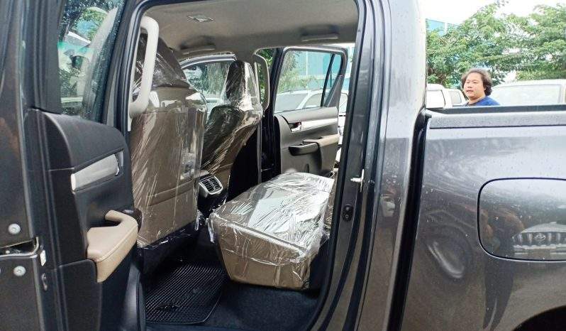 2015 – REVO 4WD 2.8G MT DOUBLE CAB DARKGREY – 7702 - 6 - Pickup trucks (4x4 & 4x2)  on Aster Vender