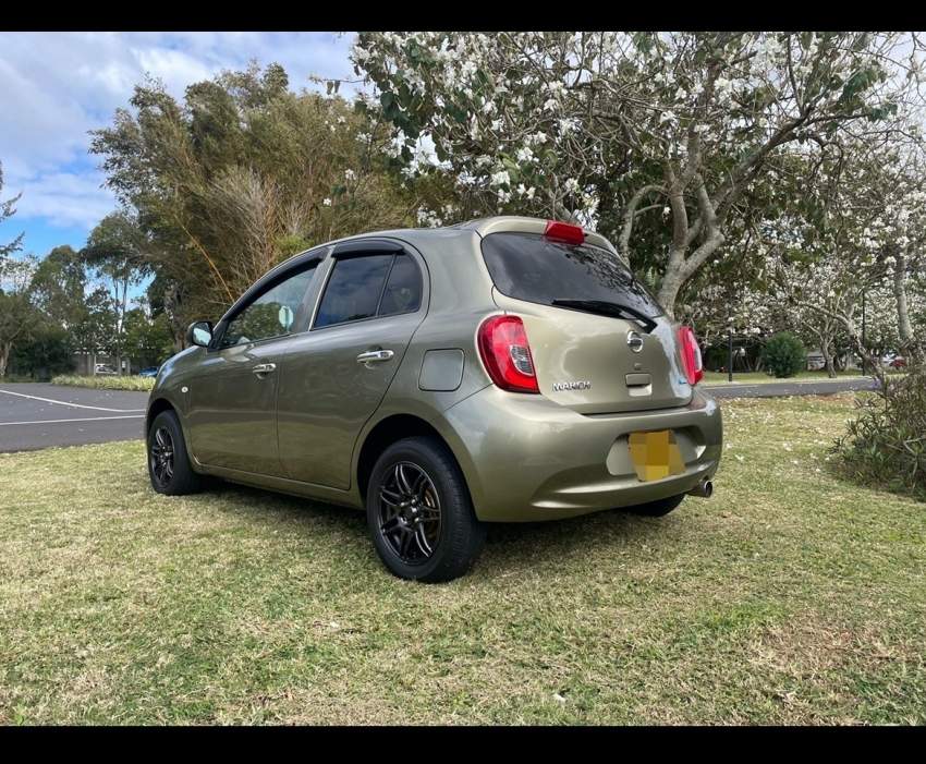 Nissan March  - 2 - Compact cars  on Aster Vender